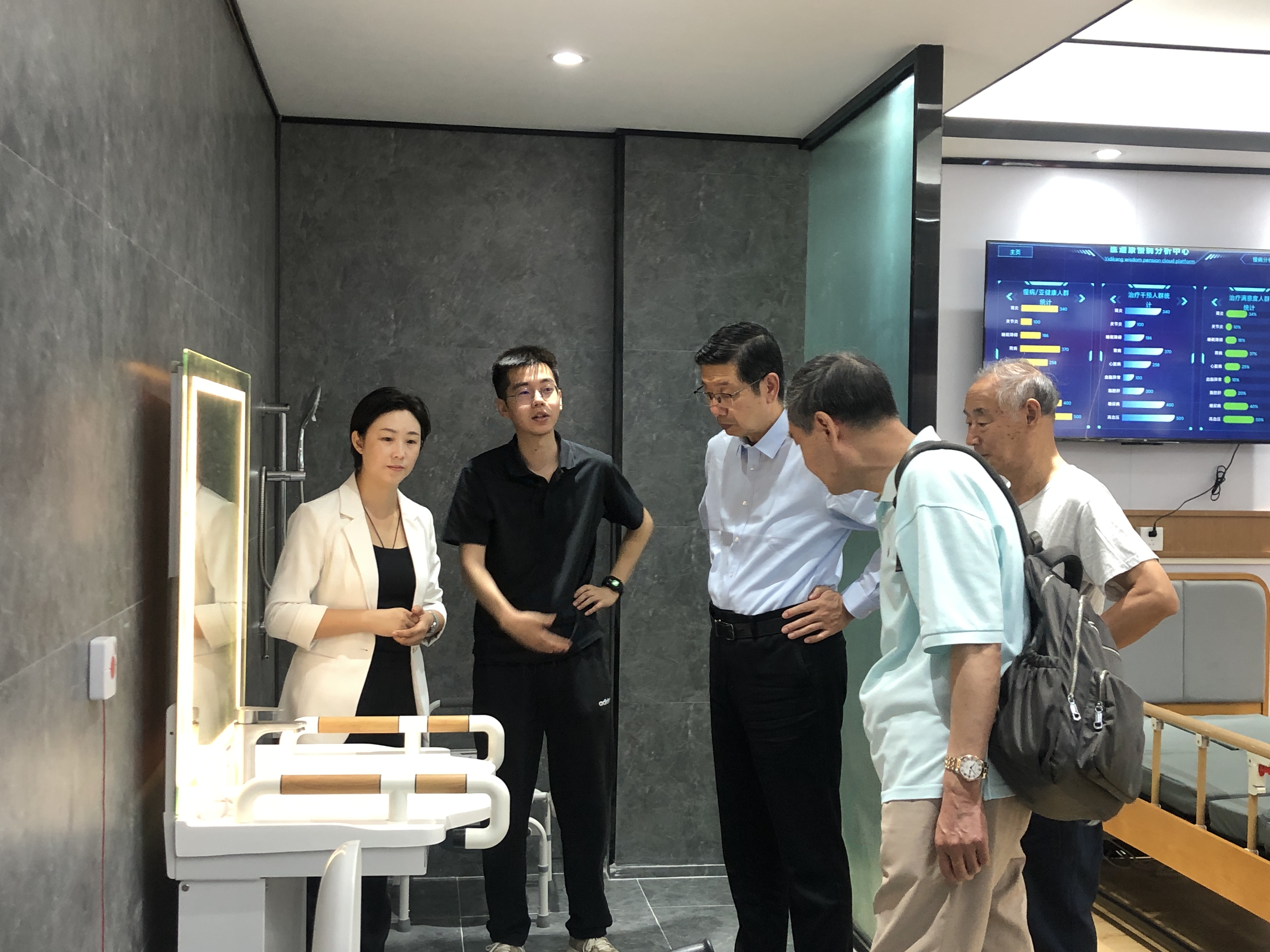 1699955106419145.jpg 1699955106419145.jpg